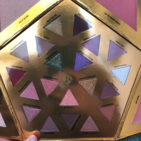 NIB TOO FACED CHRISTMAS STAR EYESHADOW PALETTE - Picture 6 of 8